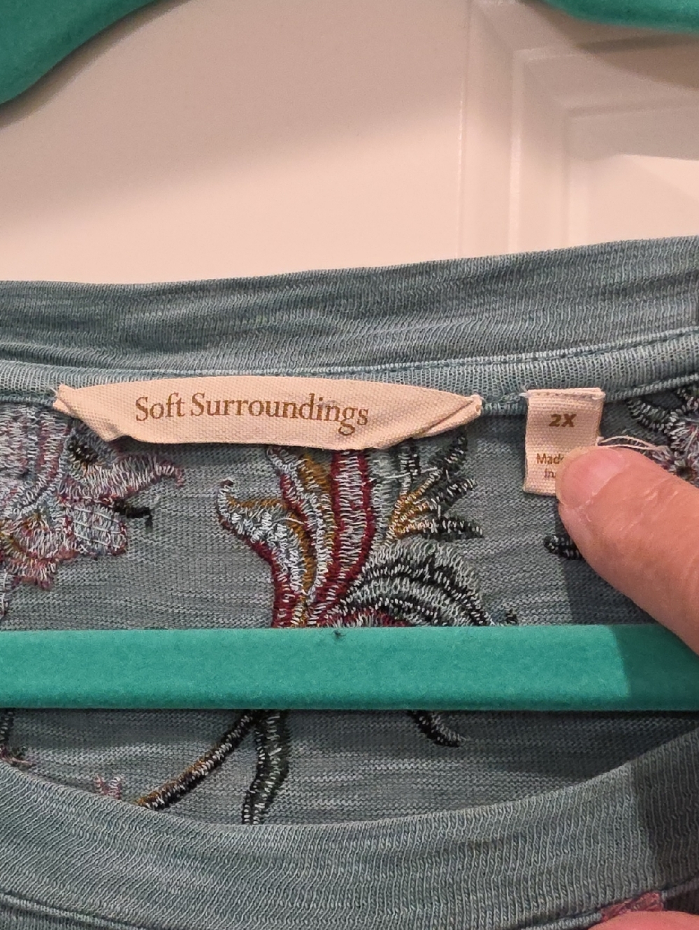 Soft Surroundings Jewel Tone Embroidery On A Short Sleeved Tee 2x - Picture 2 of 6